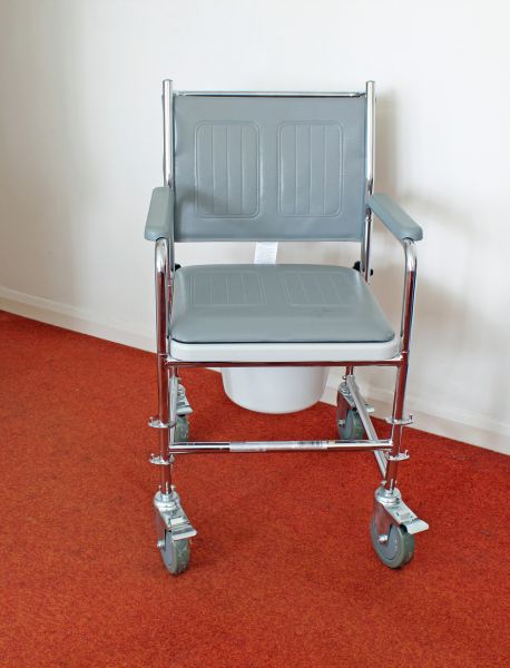 Commode Replacement in Whittier